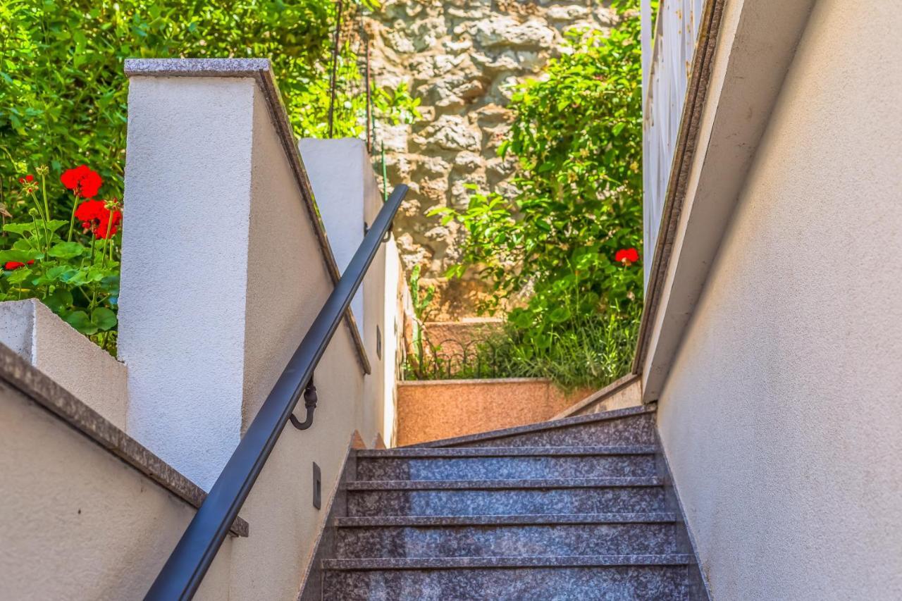 Adriatic Seaview Apartment Omiš Exterior foto